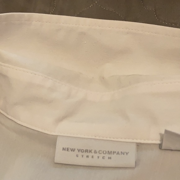 EUC button down white top - Picture 4 of 8